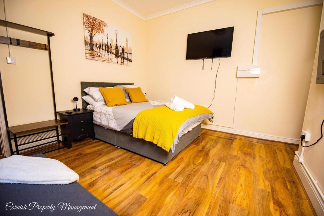 River Street Apartments Truro Esterno foto