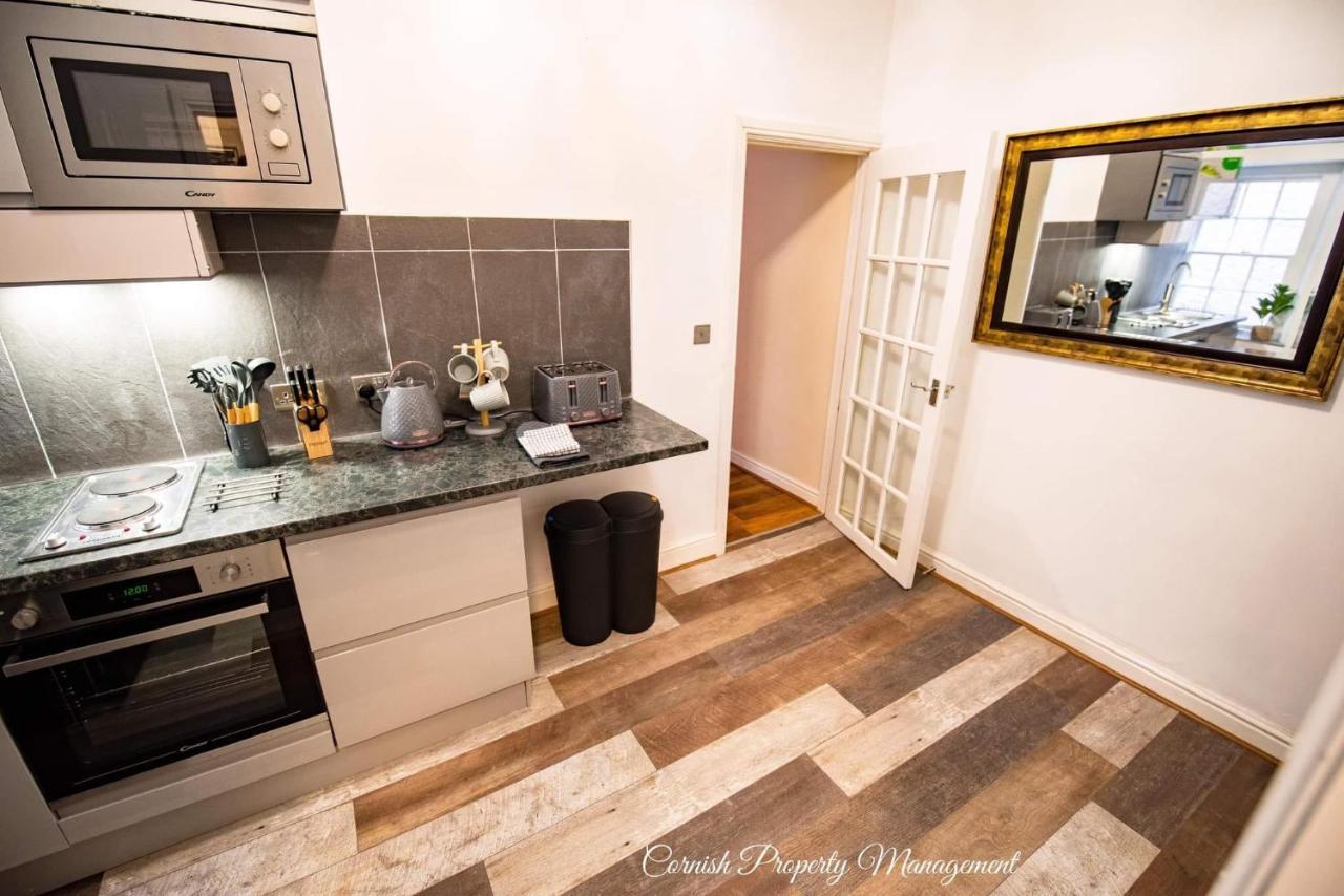 River Street Apartments Truro Esterno foto