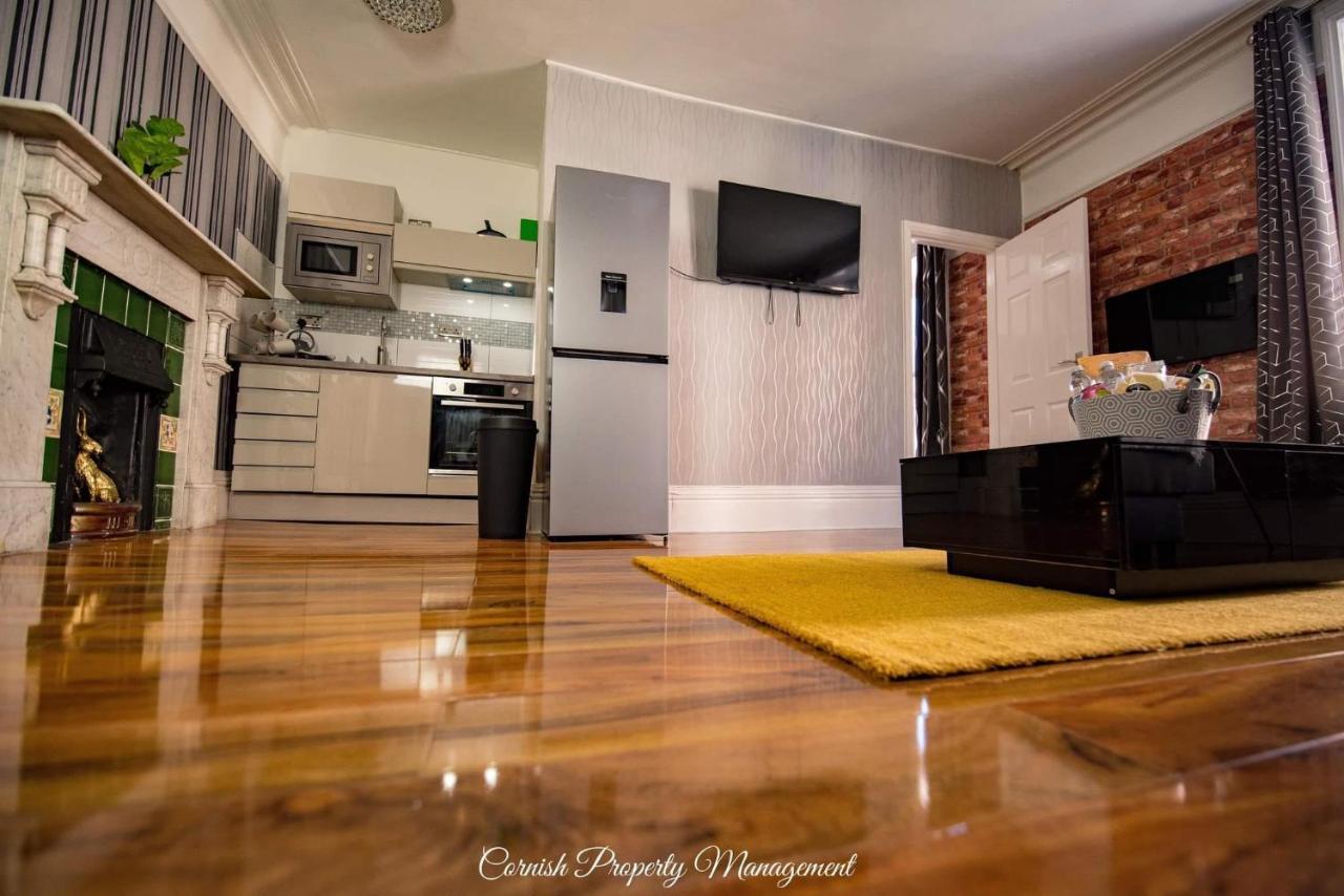 River Street Apartments Truro Esterno foto