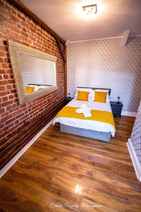 River Street Apartments Truro Esterno foto